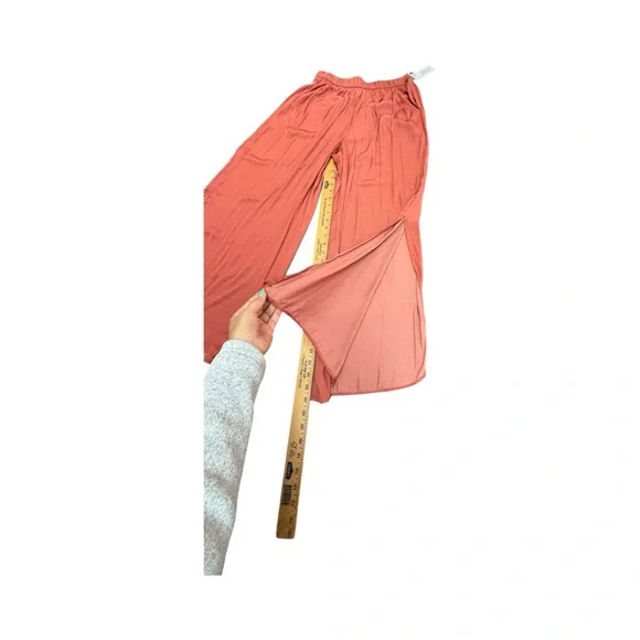 Jennifer Lopez Spring Romance Wide‑Leg Pants – Medium (NWT) - Picture 8 of 12